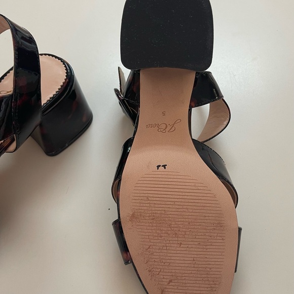 Stylish Women's Sandals - Black and Brown - Picture 3 of 4